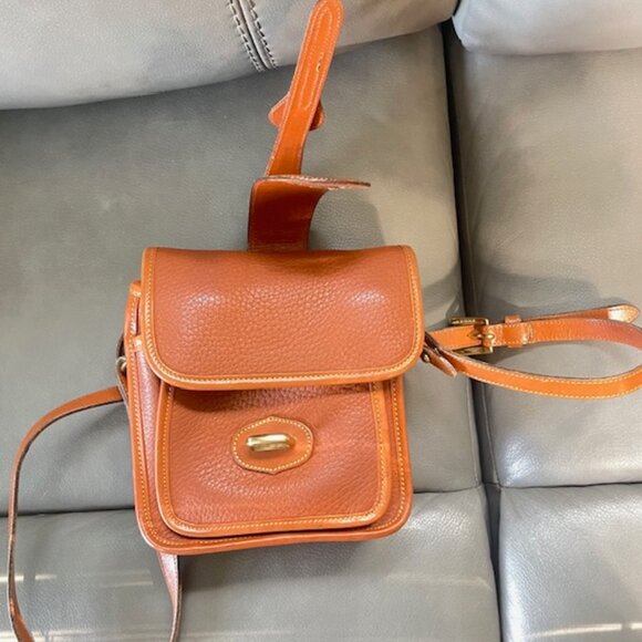 Dooney & Bourke Brown Essex Equestrian Saddle Handbag - Picture 4 of 9